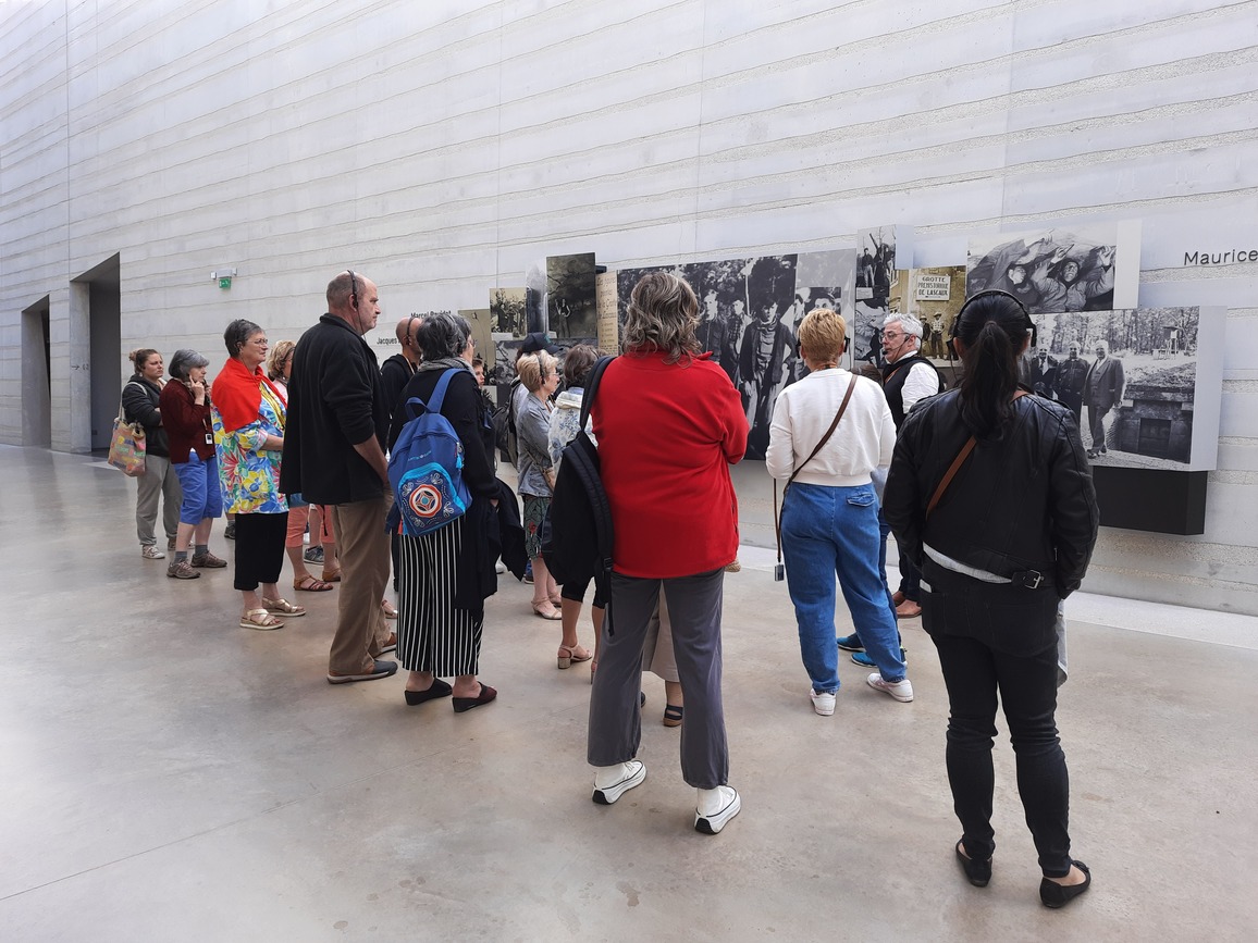 Le Secours catho devant le mur des inventeurs - mai 2022 (5)
