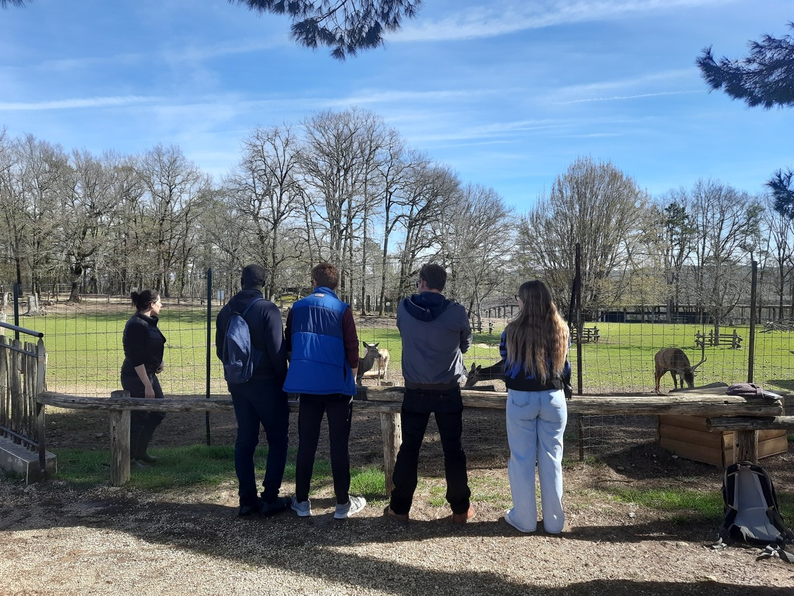 Les ados de la SAVA à la découverte des animaux du Parc du Thot mars 2023