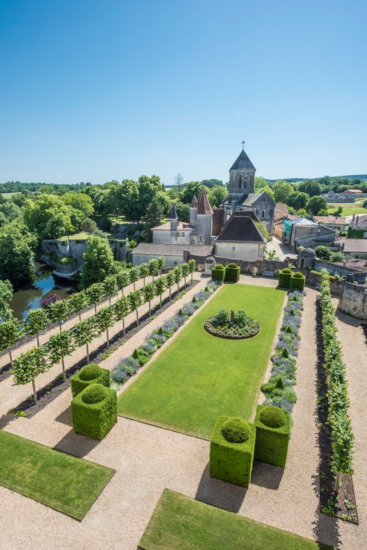 privatisation-jardins-chateau-bourdeilles